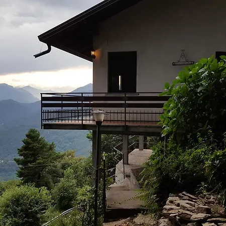 Lake House By The Alps *