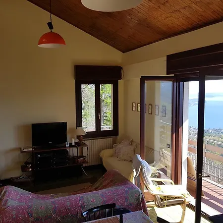 Prázdninový dům Lake House By The Alps Mergozzo