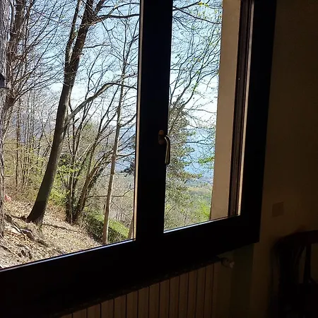Lake House By The Alps