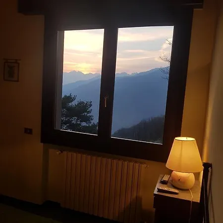 Prázdninový dům Lake House By The Alps